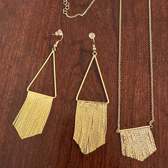 Uncommon James Earring & Necklace Set - Picture 2 of 2